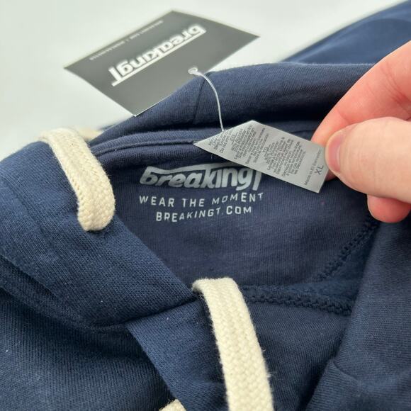 NWT Men's Navy Blue NCAA North Carolina Tarheels Basketball Hoodie Sweatshirt XL - Picture 2 of 6